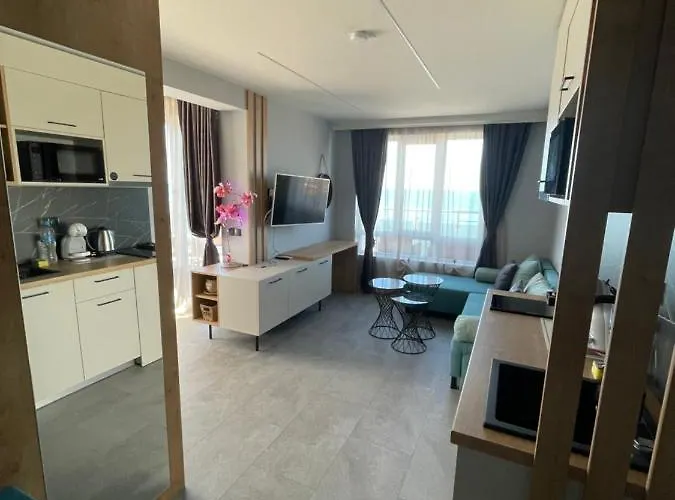 генезис אקהטופול