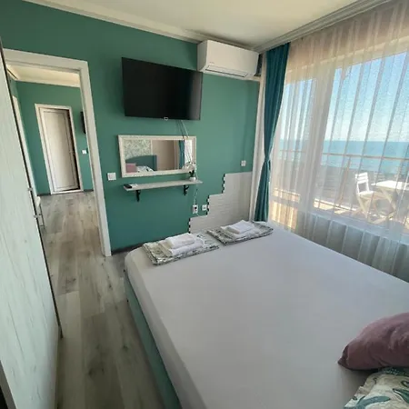 генезис Apartment